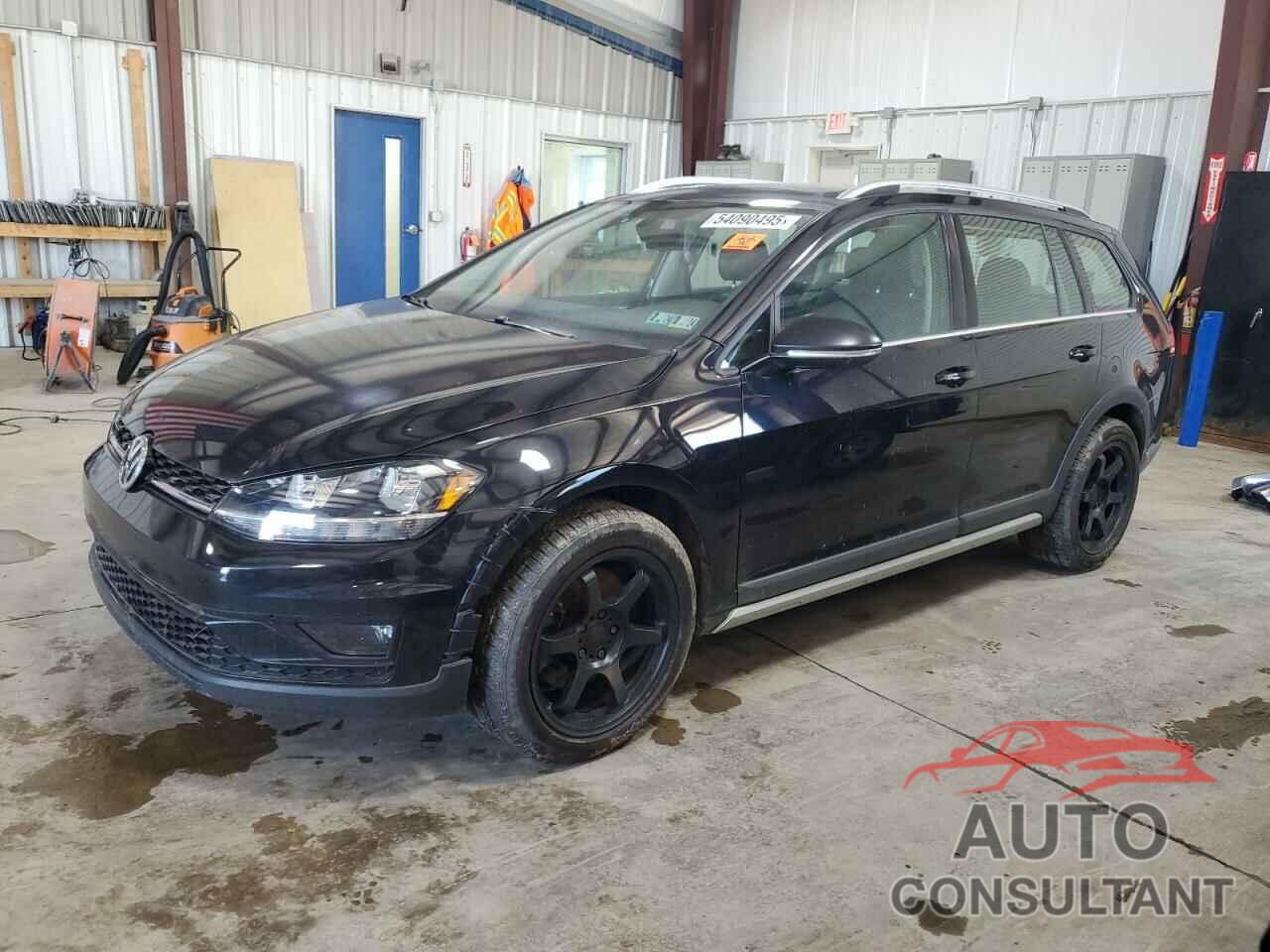 VOLKSWAGEN GOLF 2018 - 3VWM17AU5JM758484