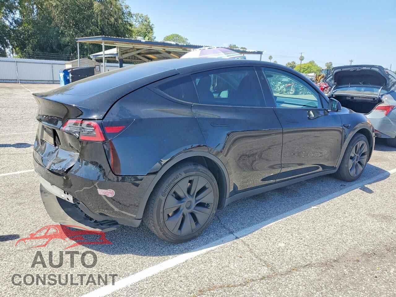 TESLA MODEL Y 2024 - 7SAYGDED5RF115258