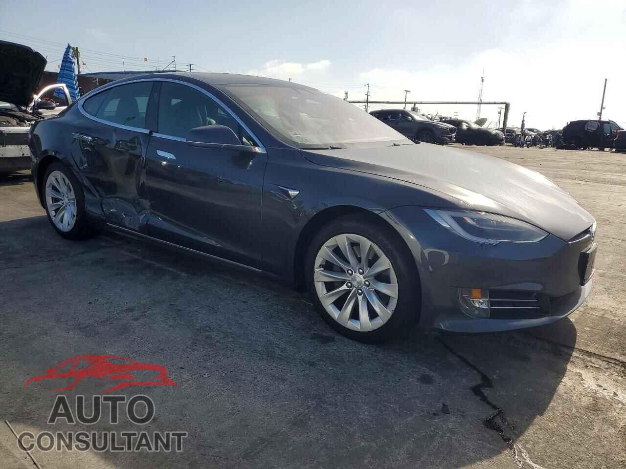 TESLA MODEL S 2018 - 5YJSA1E22JF273983