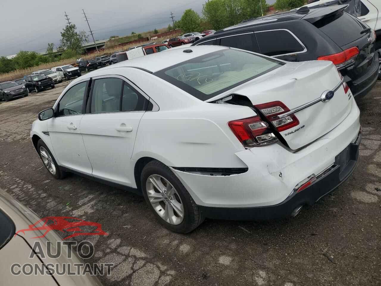 FORD TAURUS 2015 - 1FAHP2E86FG176064
