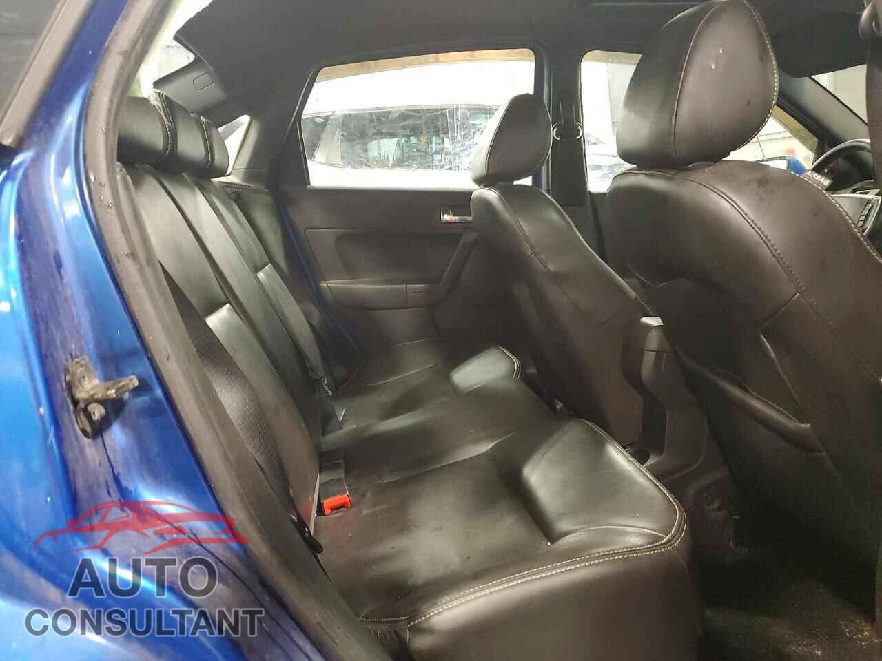 FORD FOCUS 2011 - 1FAHP3GN9BW180618