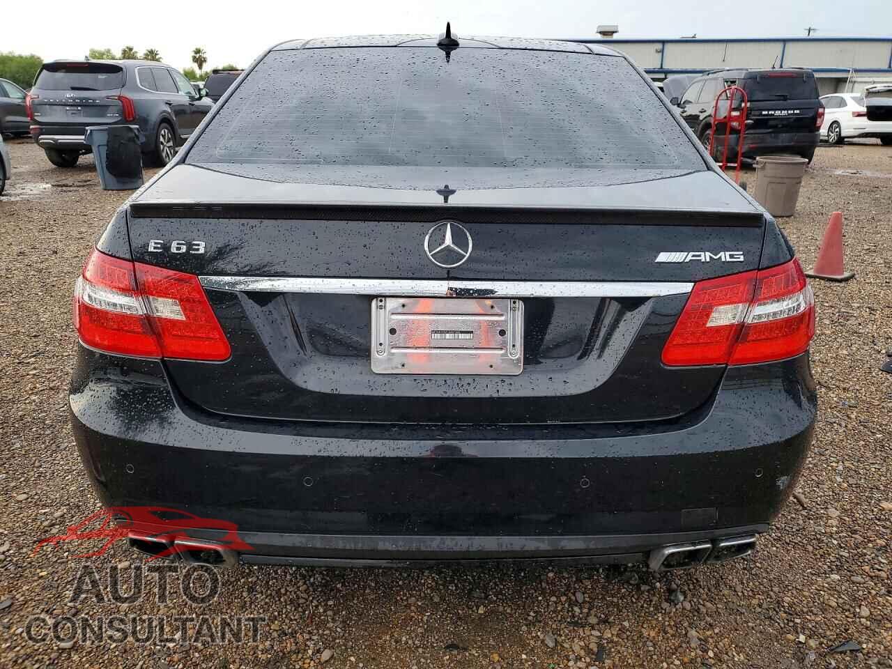 MERCEDES-BENZ E-CLASS 2012 - WDDHF7EB2CA597368
