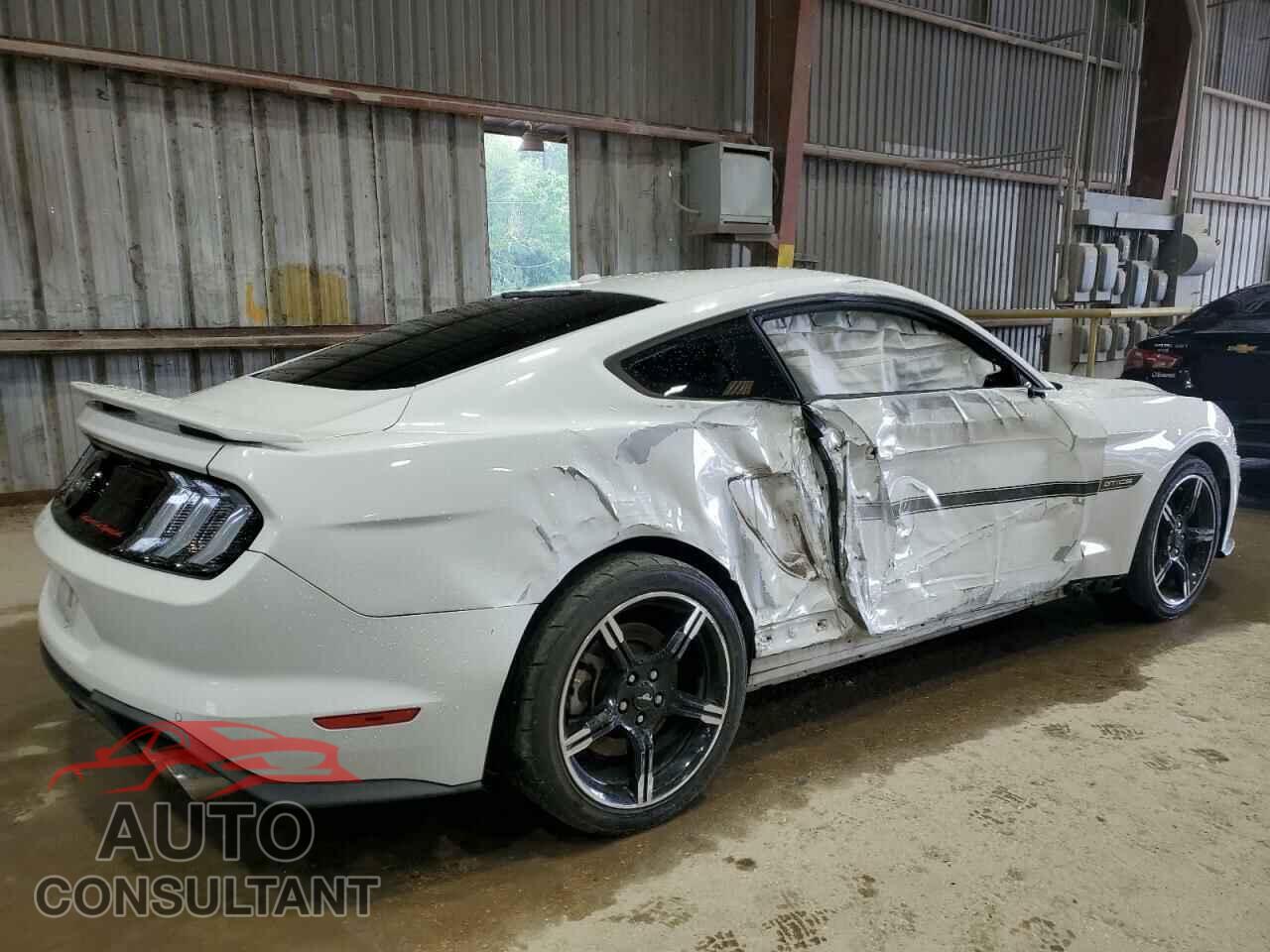 FORD MUSTANG 2020 - 1FA6P8CF5L5126582