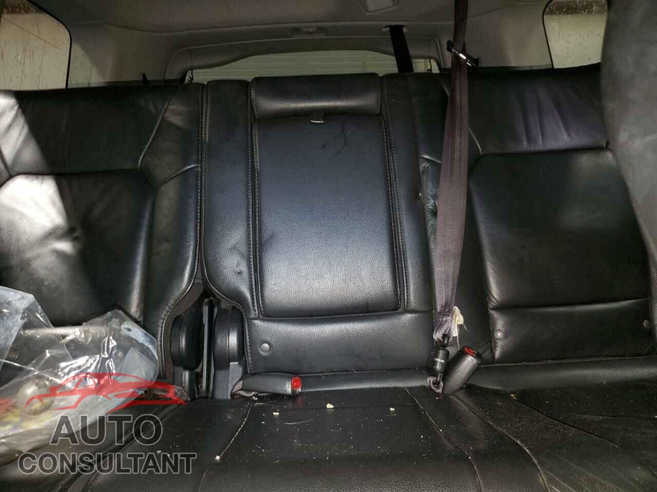 HONDA PILOT 2015 - 5FNYF4H6XFB059861