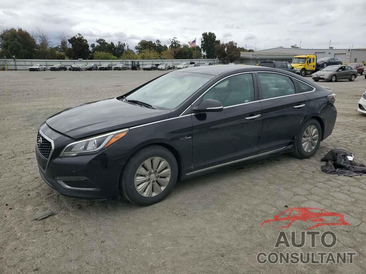 HYUNDAI SONATA 2017 - KMHE24L10HA051477