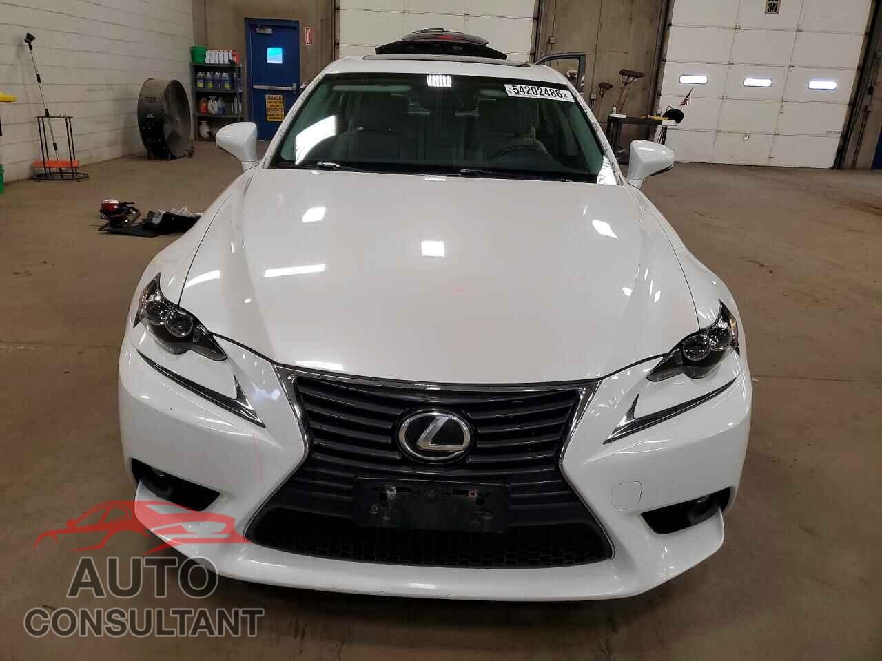 LEXUS IS 2015 - JTHCF1D23F5022534