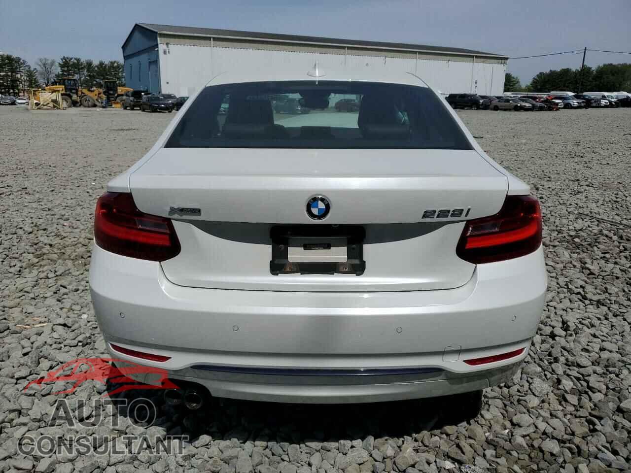 BMW 2 SERIES 2015 - WBA1F7C56FVX95972