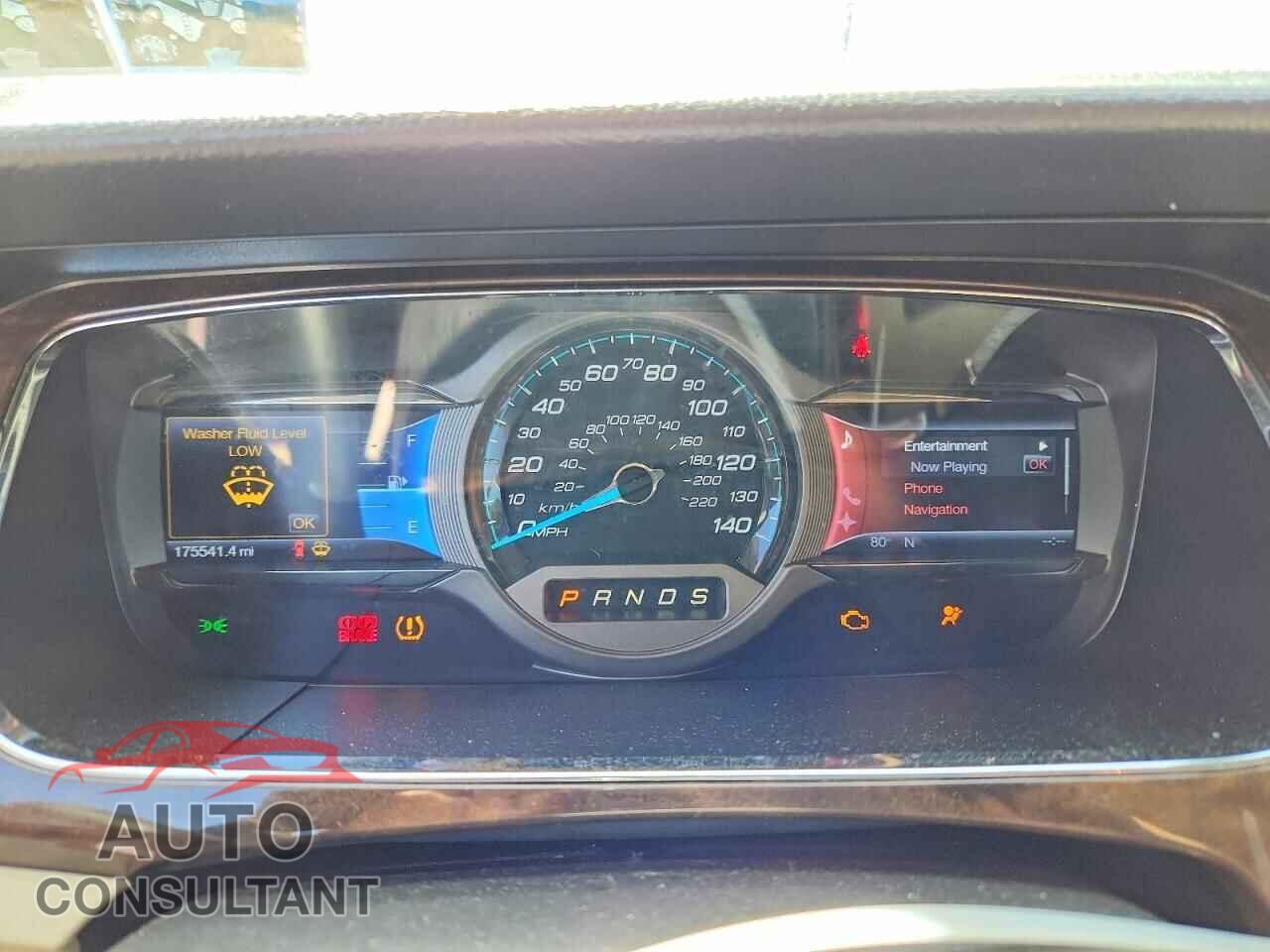FORD TAURUS 2013 - 1FAHP2F83DG133300