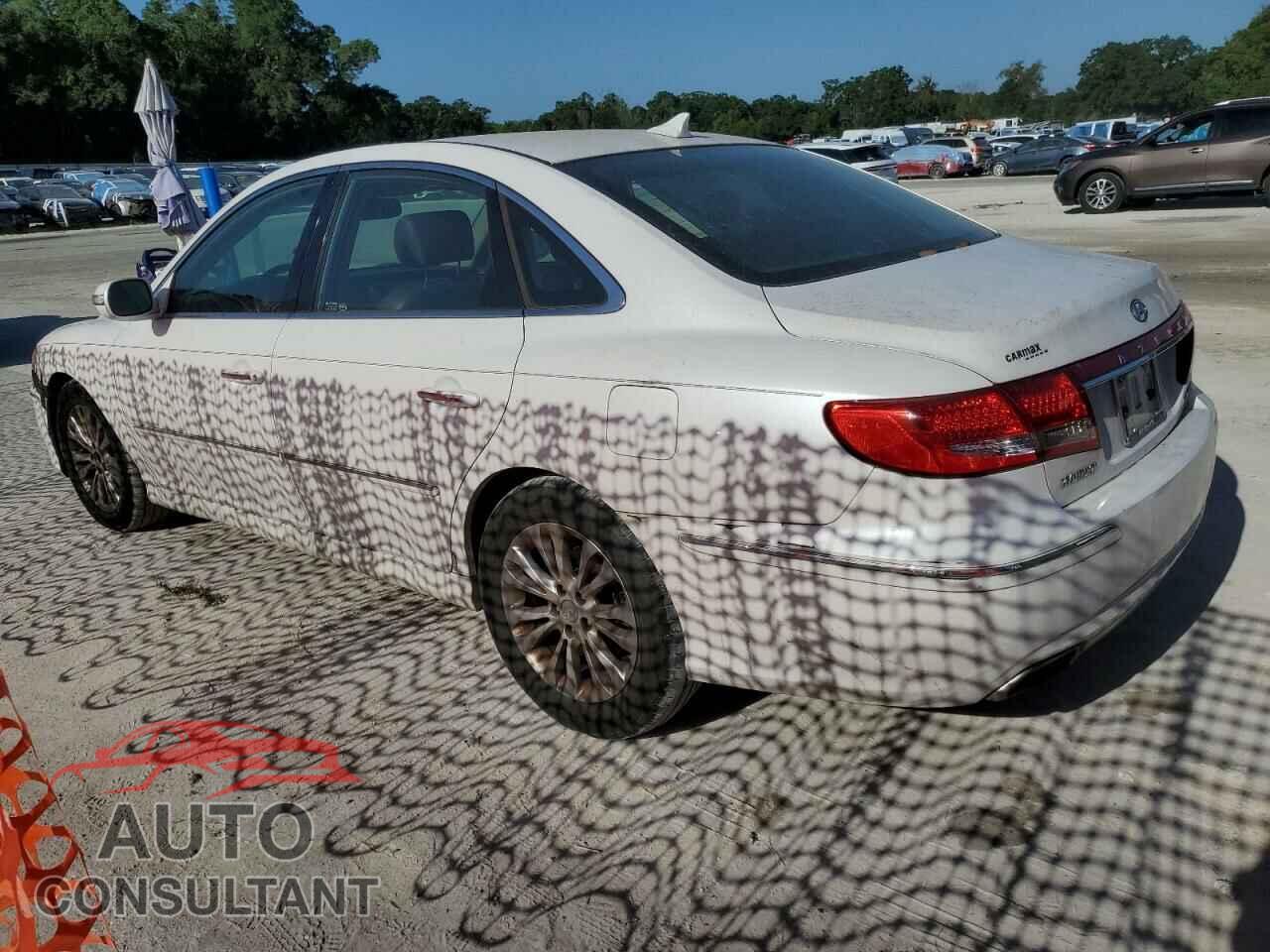 HYUNDAI AZERA 2011 - KMHFC4DF7BA525220