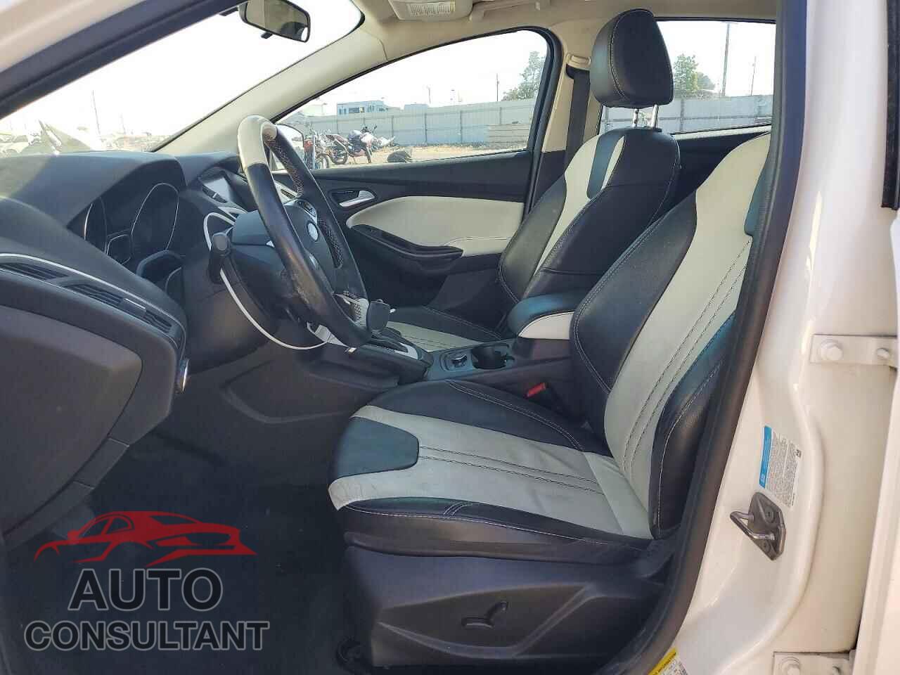 FORD FOCUS 2014 - 1FADP3J28EL321827