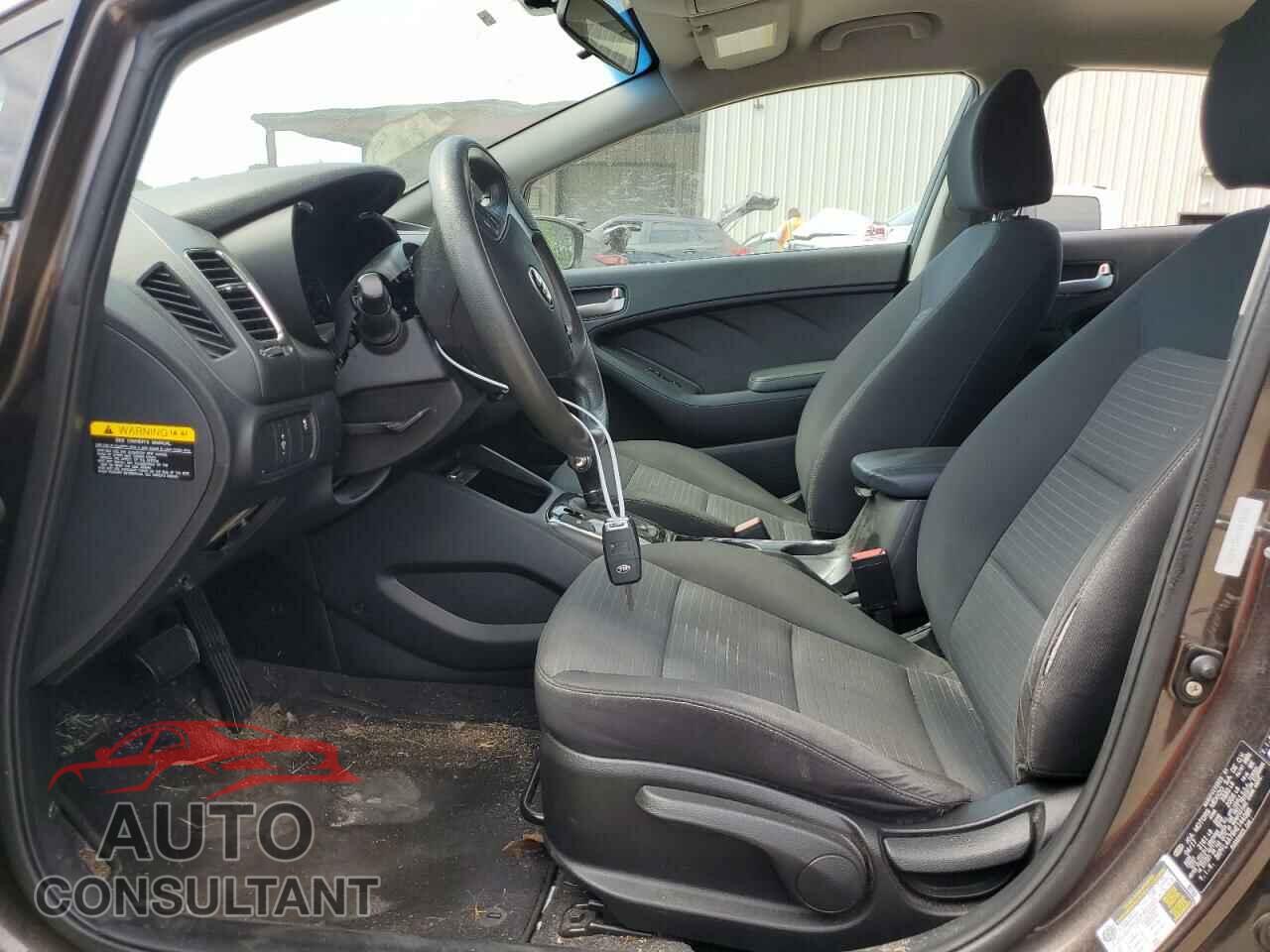 KIA FORTE 2017 - 3KPFL4A79HE144086