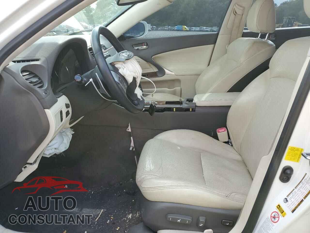 LEXUS IS 2012 - JTHCF5C29C5056935