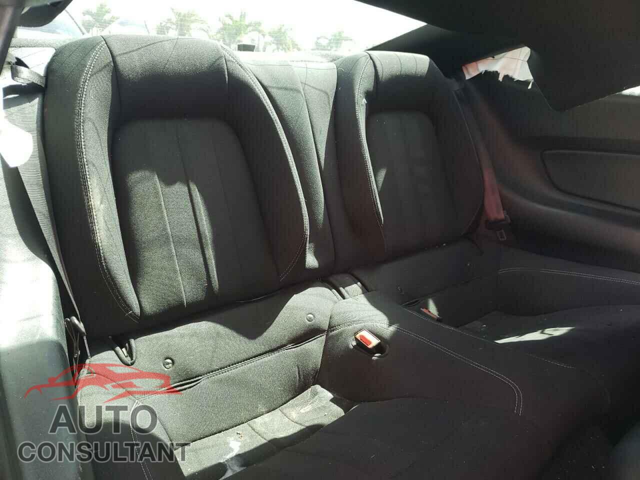 FORD MUSTANG 2020 - 1FA6P8CF7L5145585