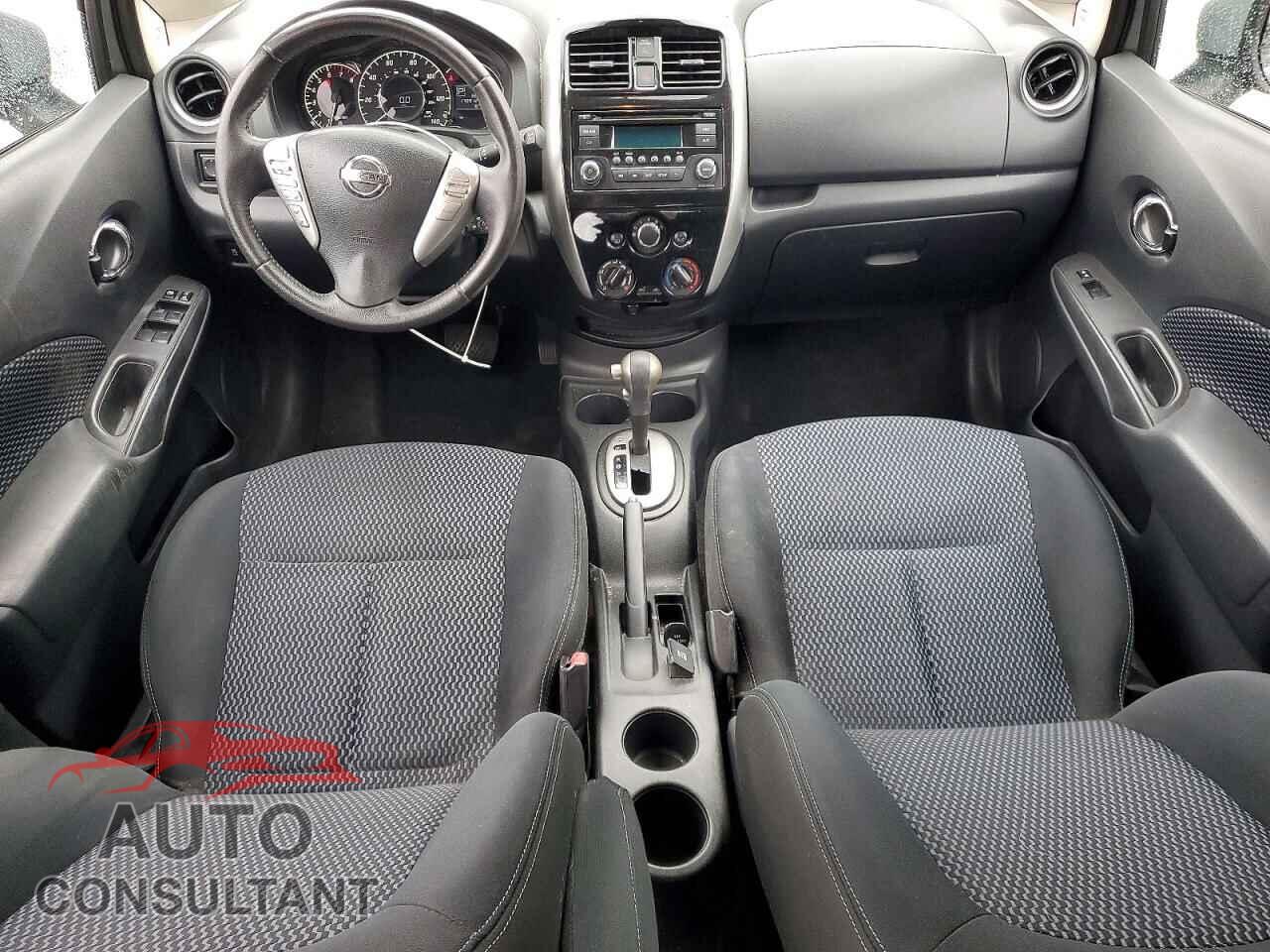 NISSAN VERSA 2015 - 3N1CE2CP1FL420593