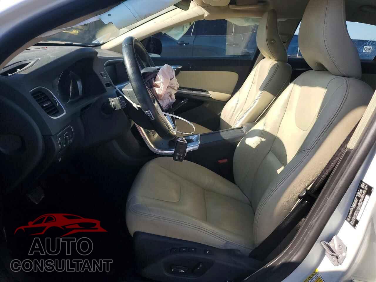 VOLVO S60 2017 - LYV402TK5HB125438
