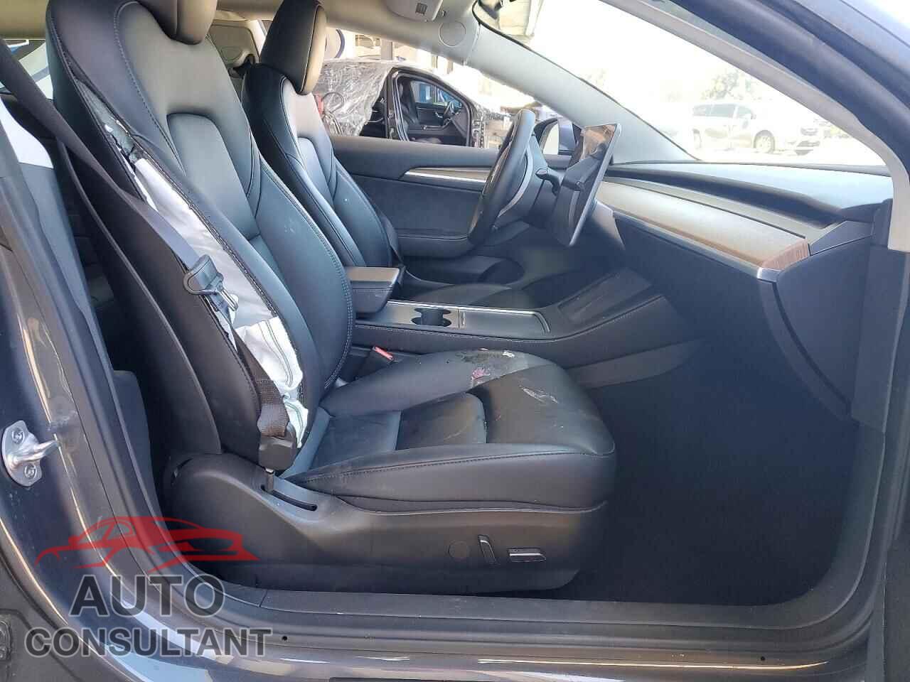 TESLA MODEL 3 2023 - 5YJ3E1EA4PF667025
