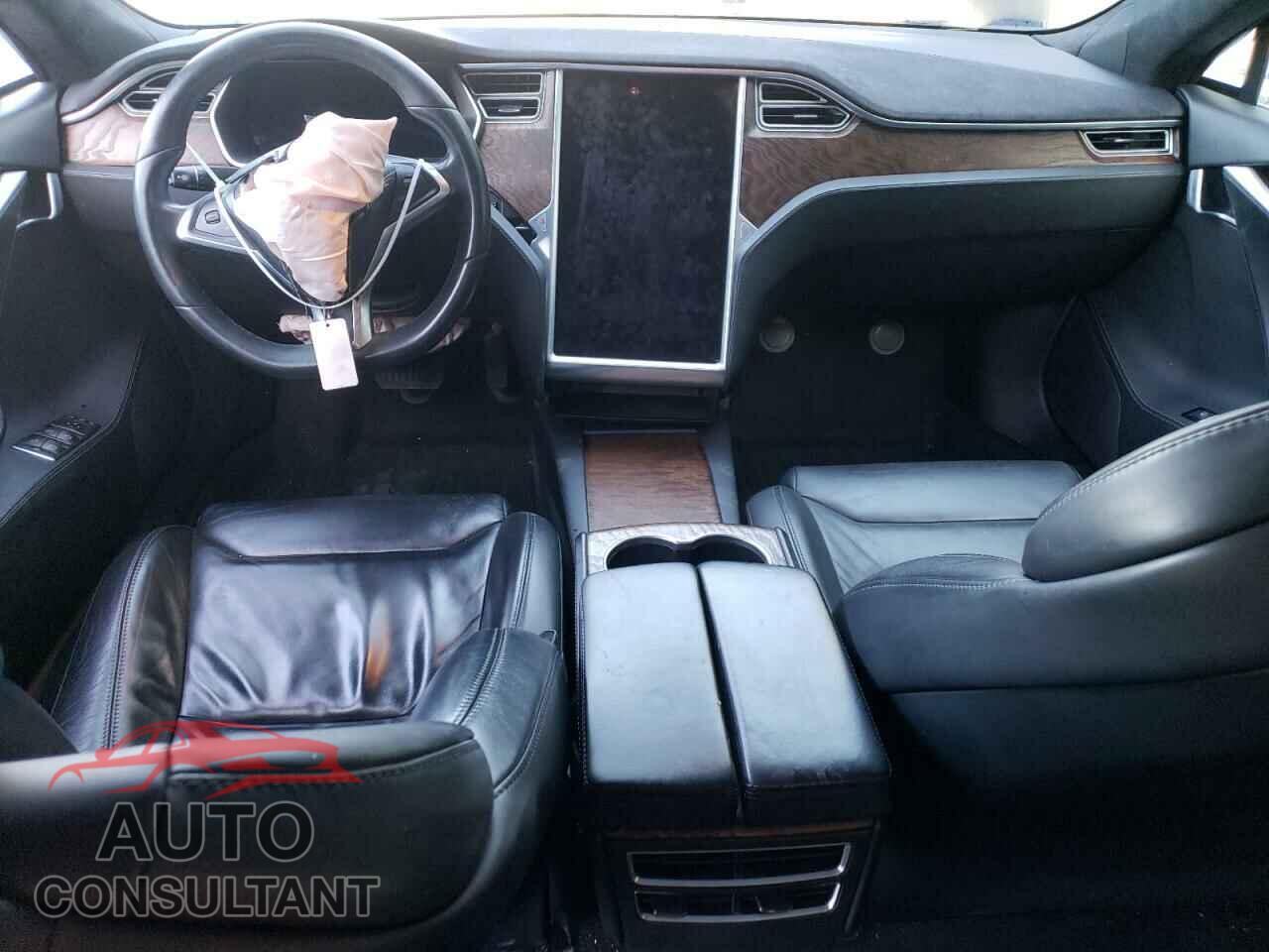 TESLA MODEL S 2017 - 5YJSA1E25HF199677