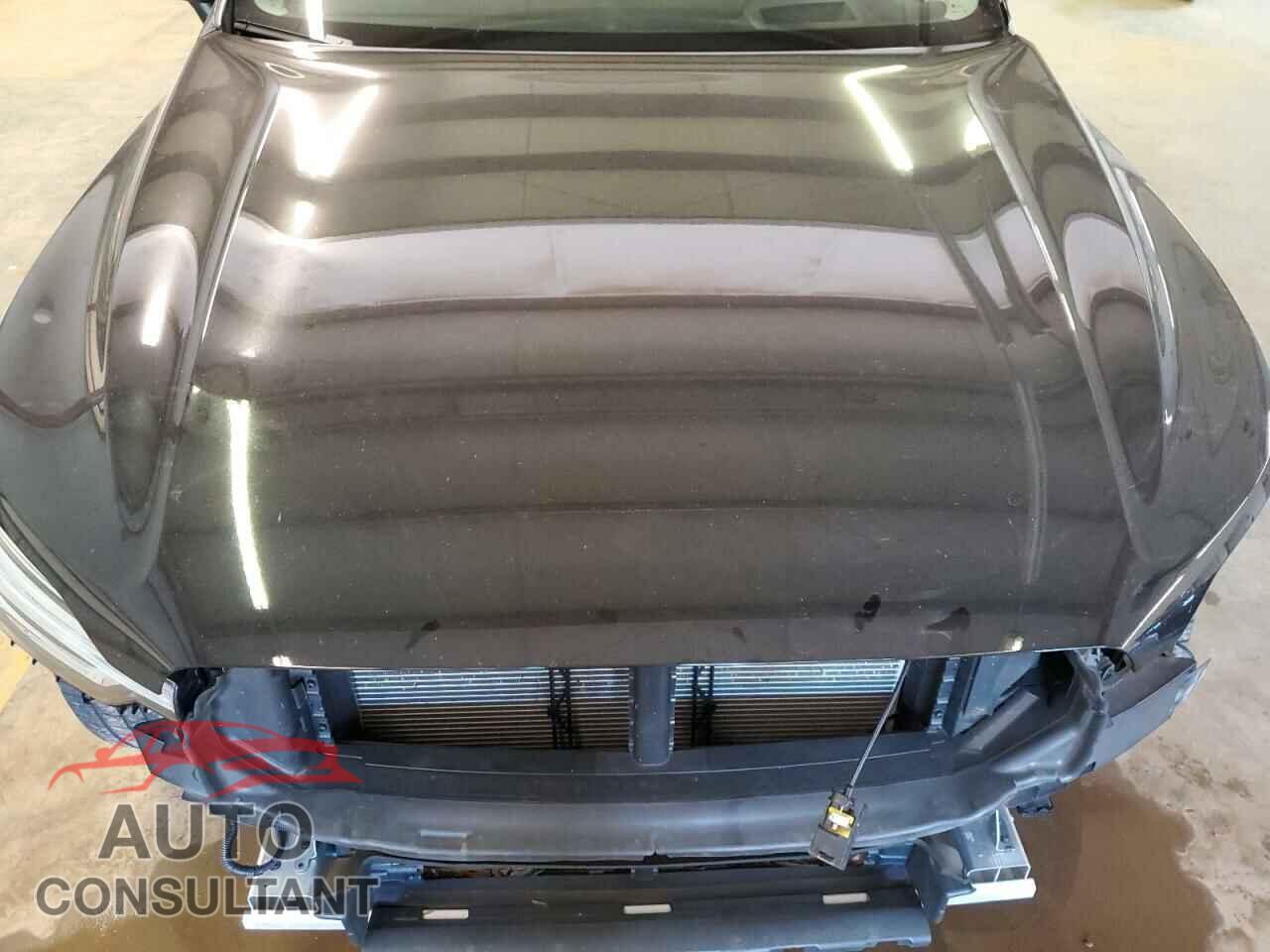 VOLVO XC60 2021 - YV4102DL3M1753684