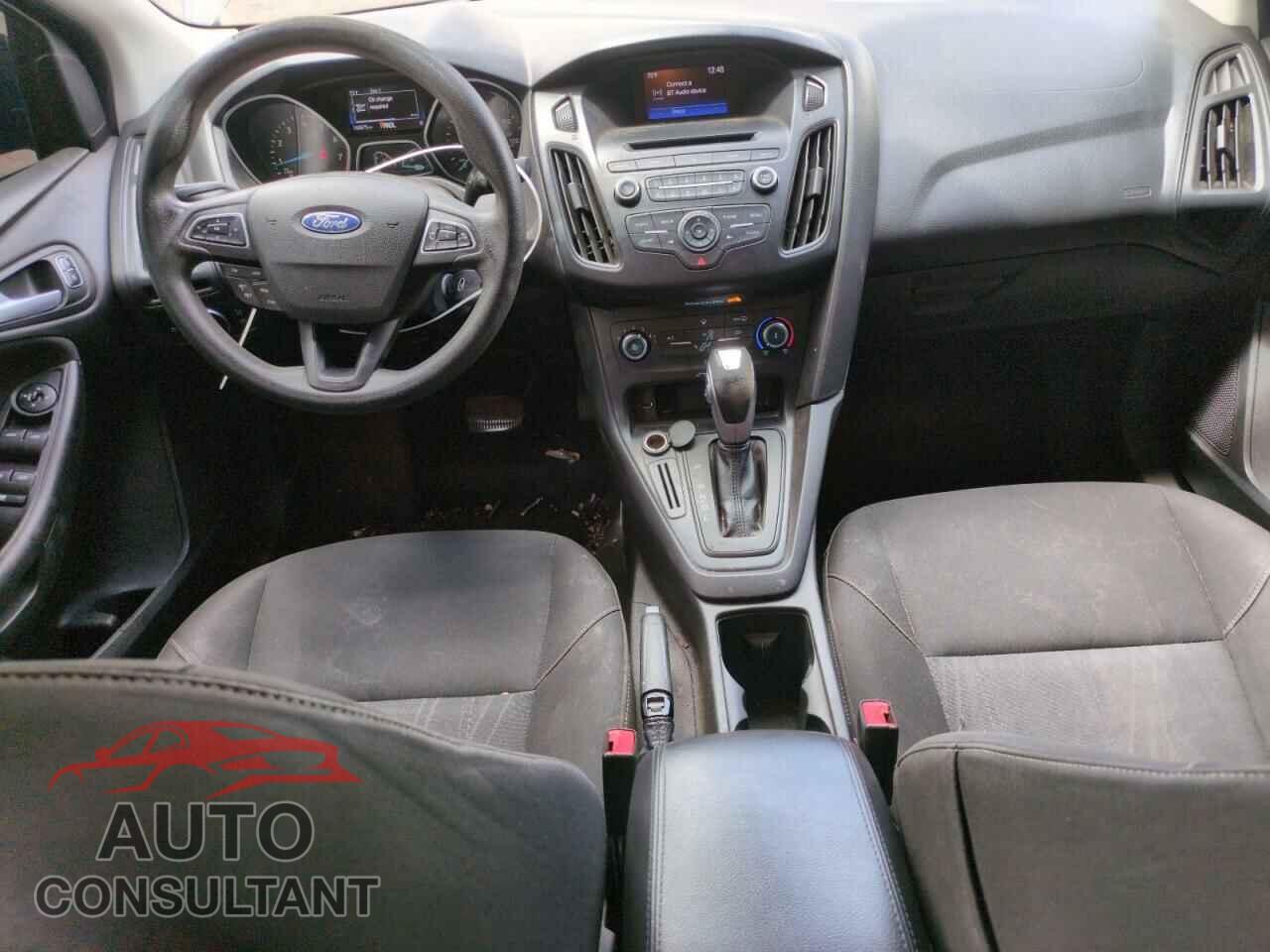FORD FOCUS 2015 - 1FADP3F29FL328828