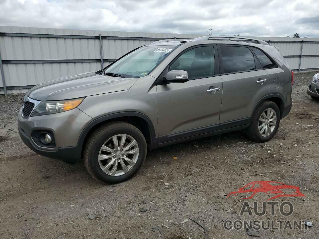 KIA SORENTO 2011 - 5XYKU4A25BG002005