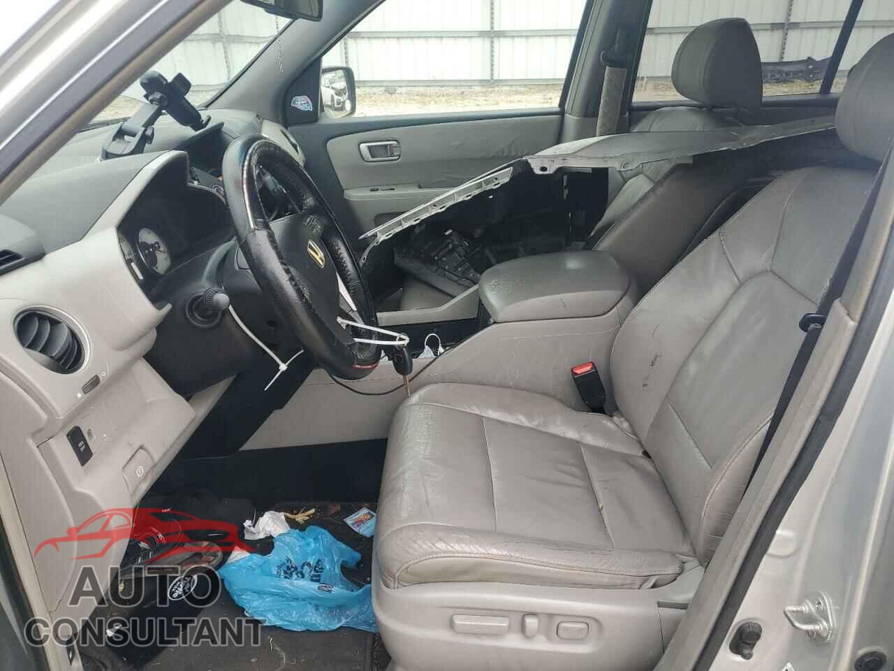 HONDA PILOT 2009 - 5FNYF48659B039876