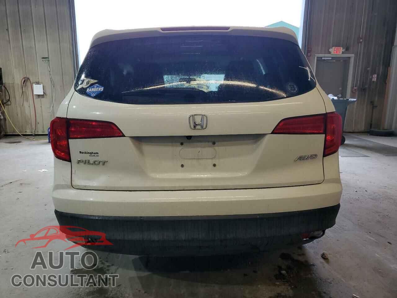 HONDA PILOT 2018 - 5FNYF6H54JB029914