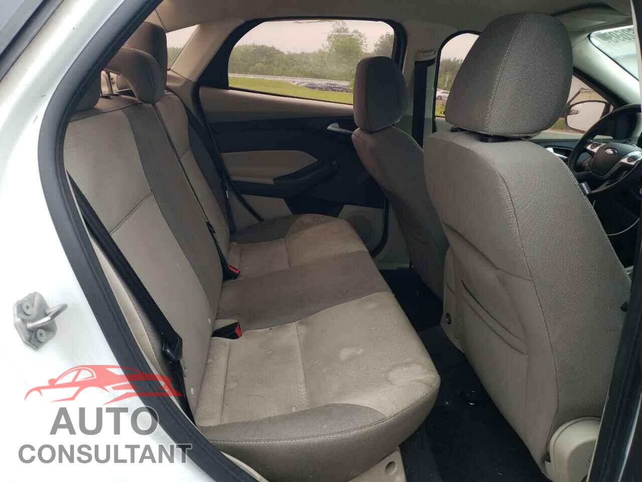 FORD FOCUS 2013 - 1FADP3F25DL204052