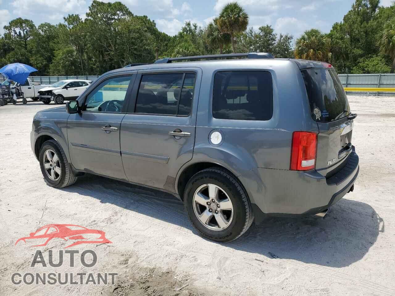 HONDA PILOT 2011 - 5FNYF3H56BB040168