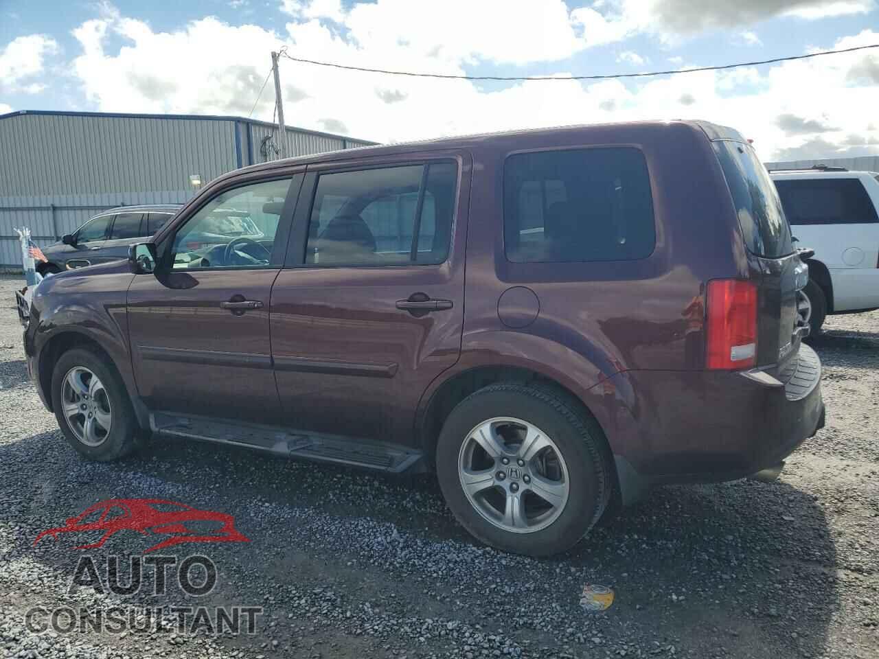 HONDA PILOT 2015 - 5FNYF3H54FB027005