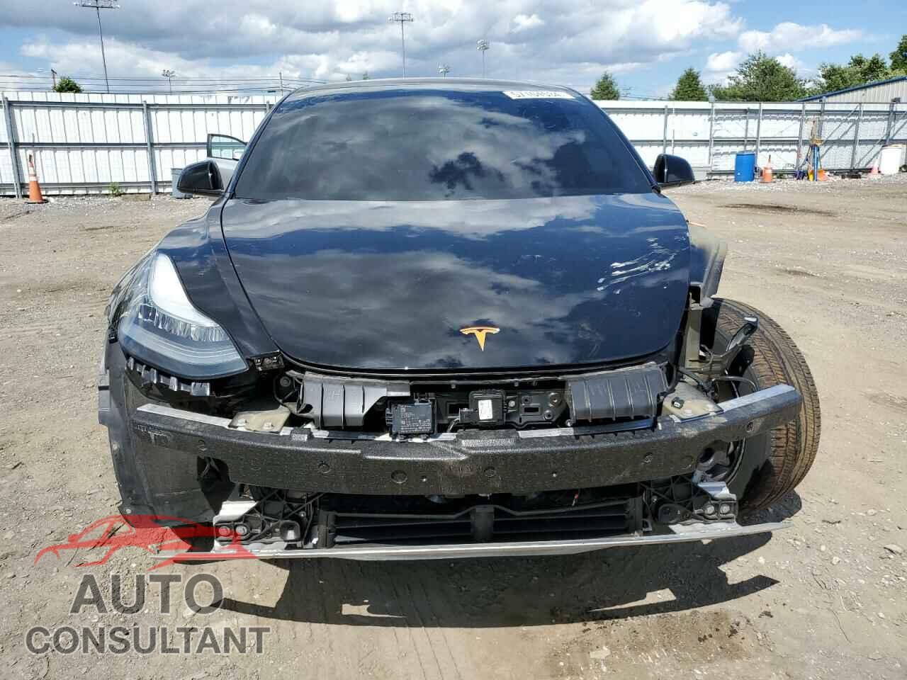 TESLA MODEL 3 2018 - 5YJ3E1EA1JF108815