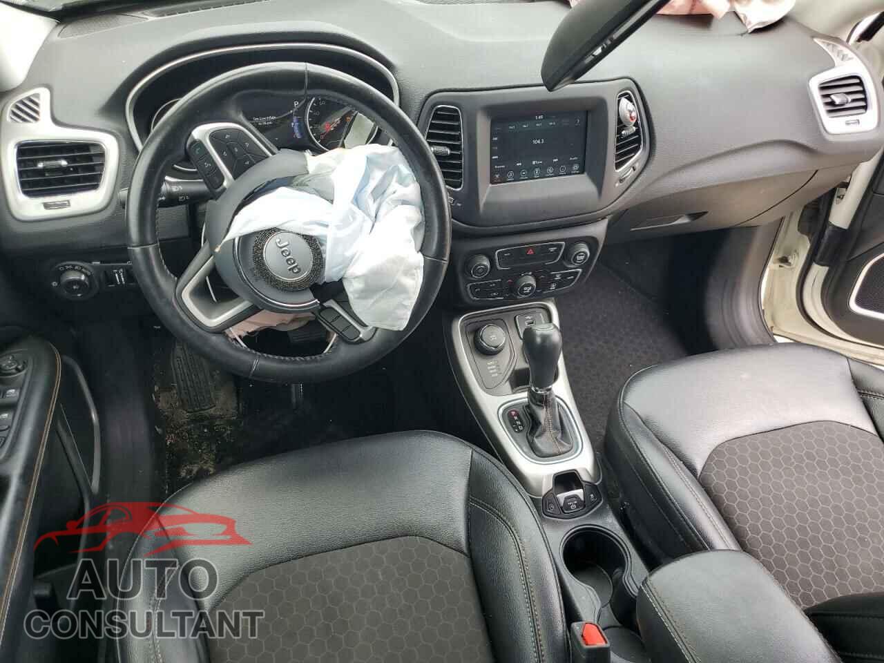 JEEP COMPASS 2020 - 3C4NJDBB1LT112466