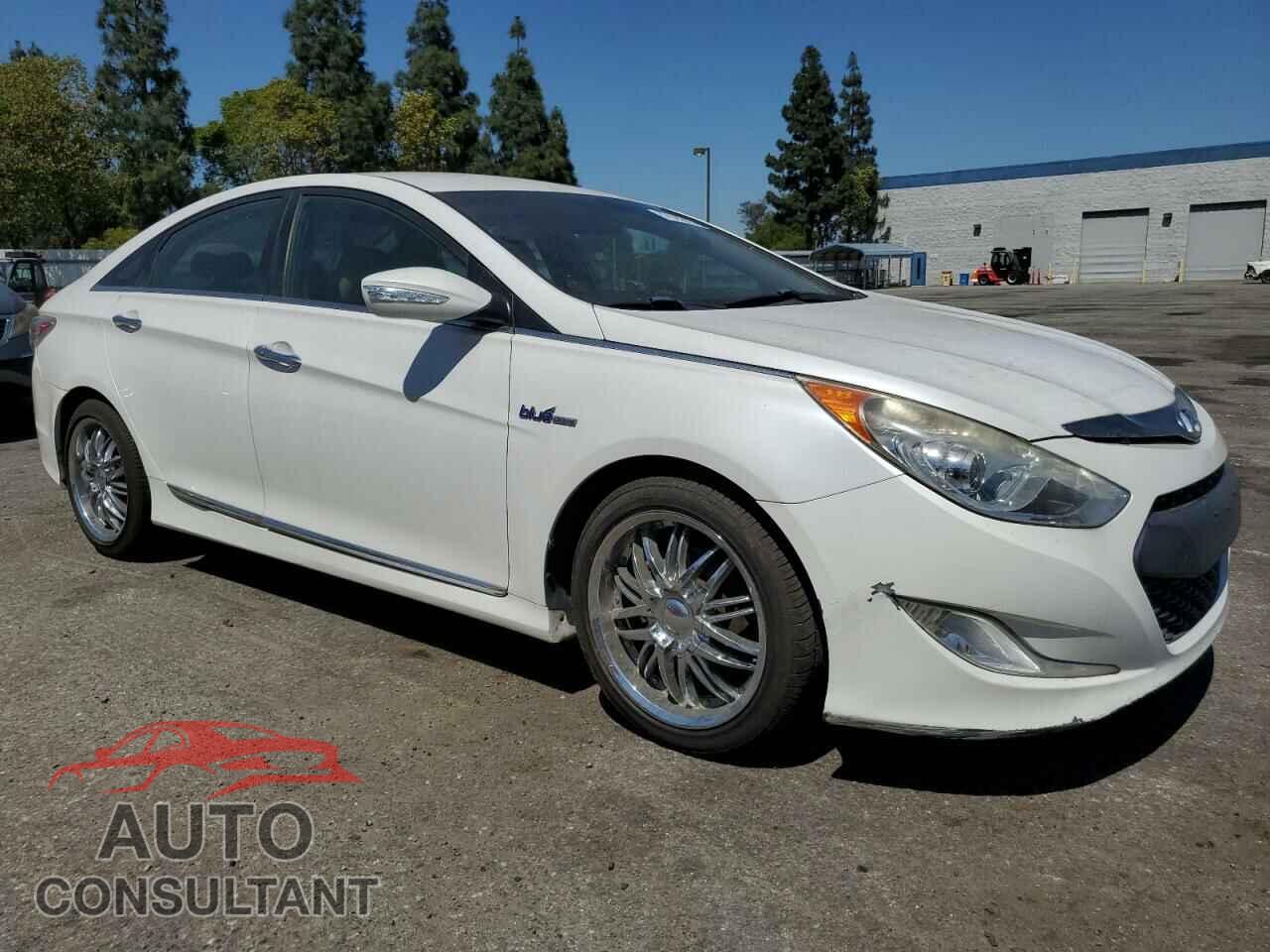 HYUNDAI SONATA 2012 - KMHEC4A46CA042480