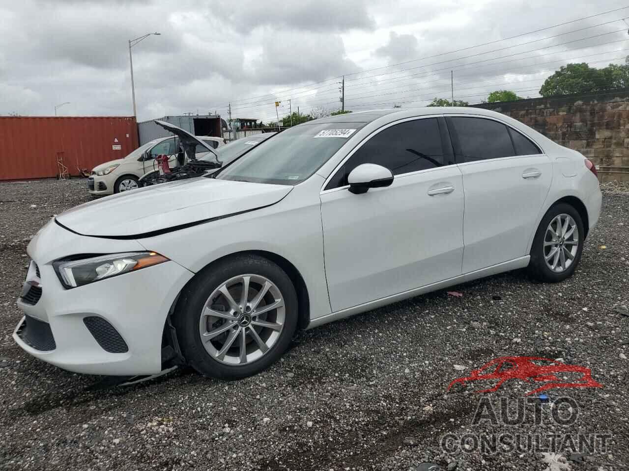 MERCEDES-BENZ A-CLASS 2020 - WDD3G4EB2LW041456