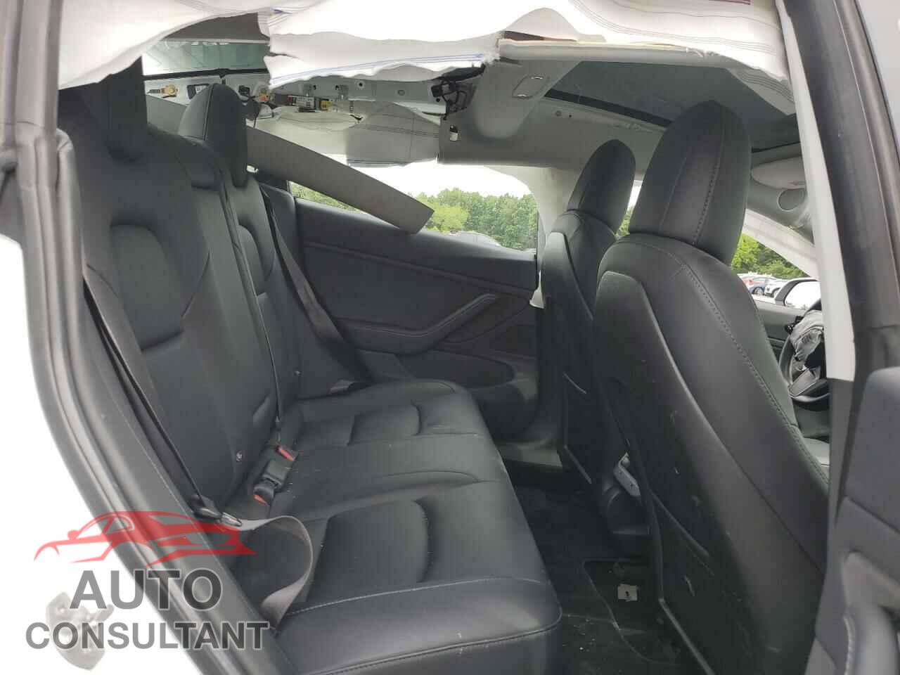 TESLA MODEL 3 2018 - 5YJ3E1EA5JF032709