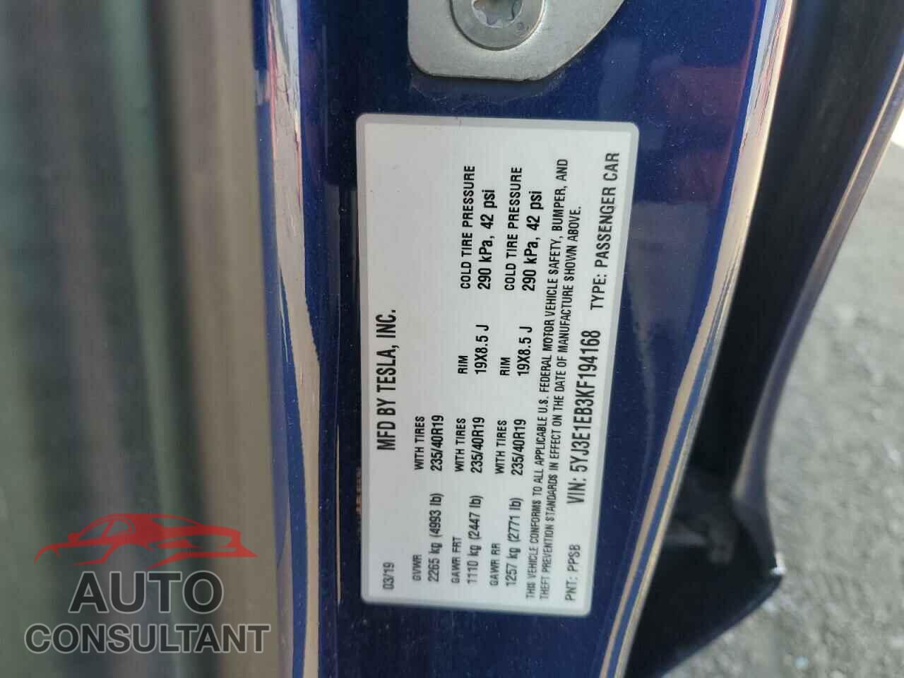 TESLA MODEL 3 2019 - 5YJ3E1EB3KF194168