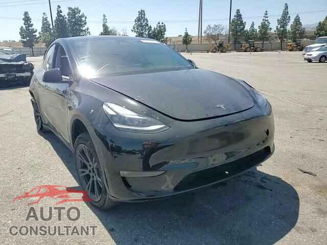 TESLA MODEL Y 2024 - 7SAYGDEE0RF123793