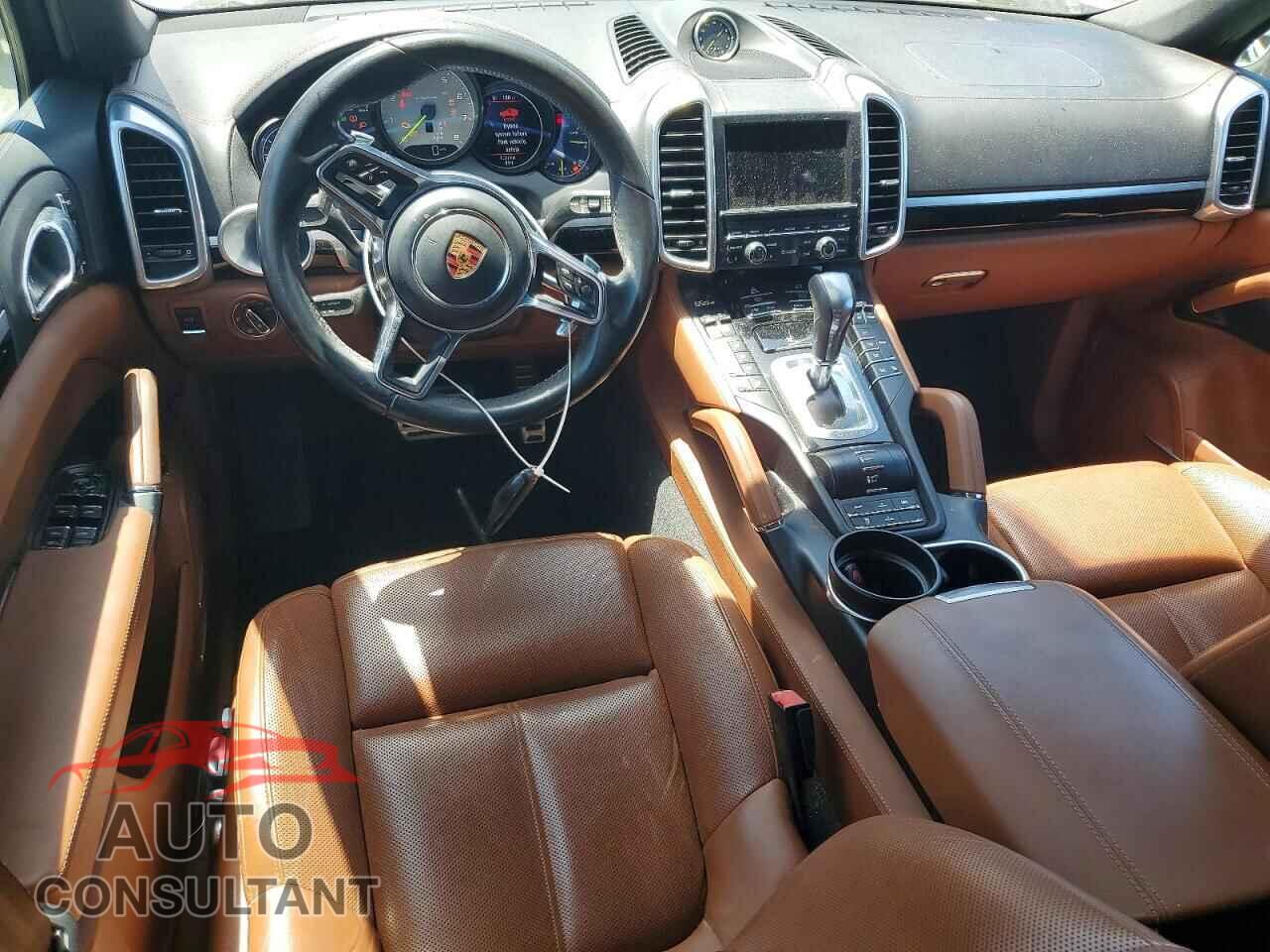 PORSCHE CAYENNE 2016 - WP1AE2A2XGLA64426
