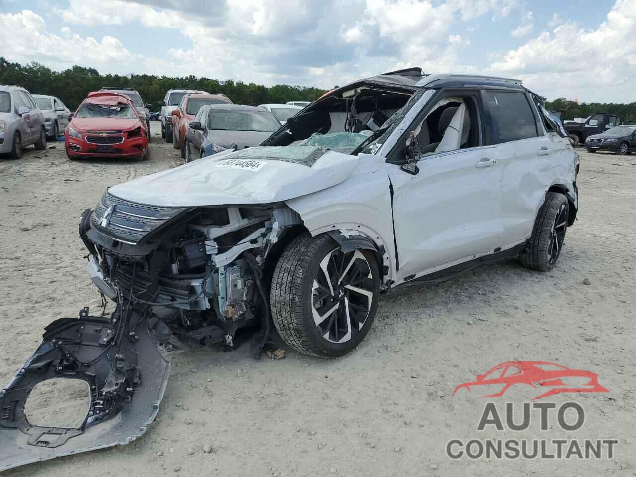 MITSUBISHI OUTLANDER 2024 - JA4J4WA86RZ009420