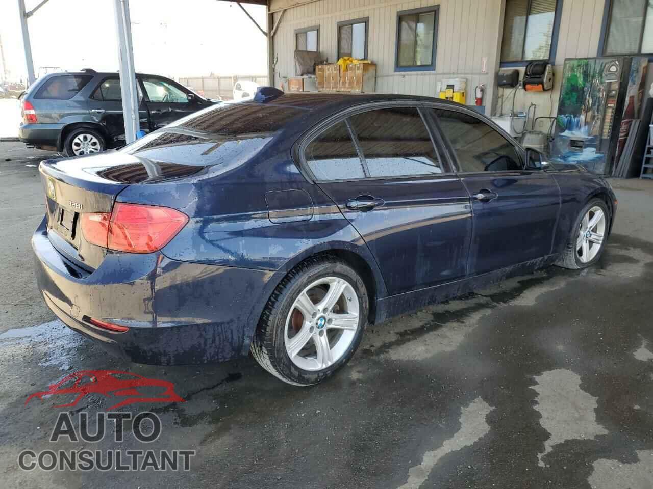 BMW 3 SERIES 2013 - WBA3A5C57DF603395