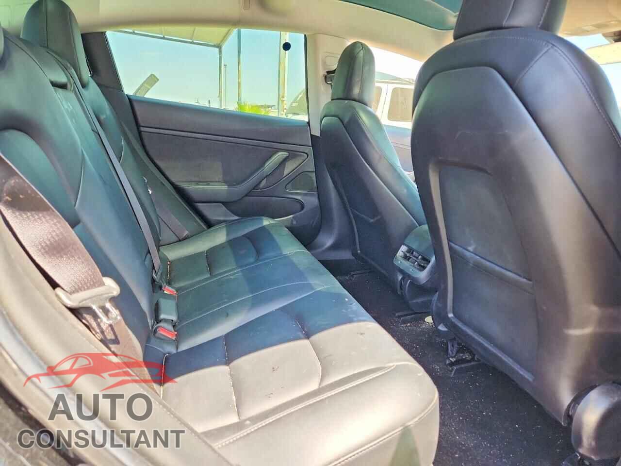 TESLA MODEL 3 2019 - 5YJ3E1EA8KF401791