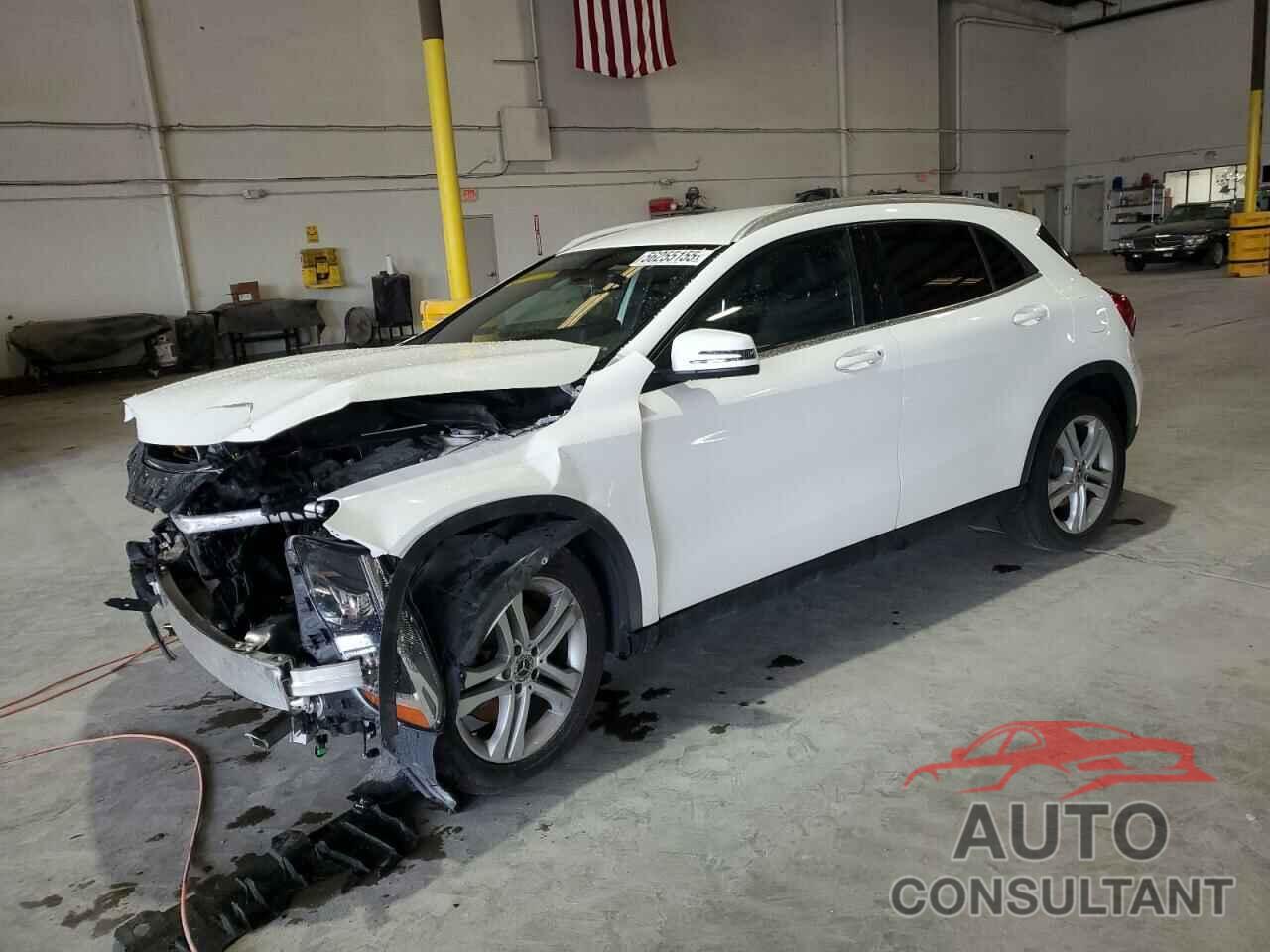 MERCEDES-BENZ GLA-CLASS 2019 - WDCTG4EB2KU016555
