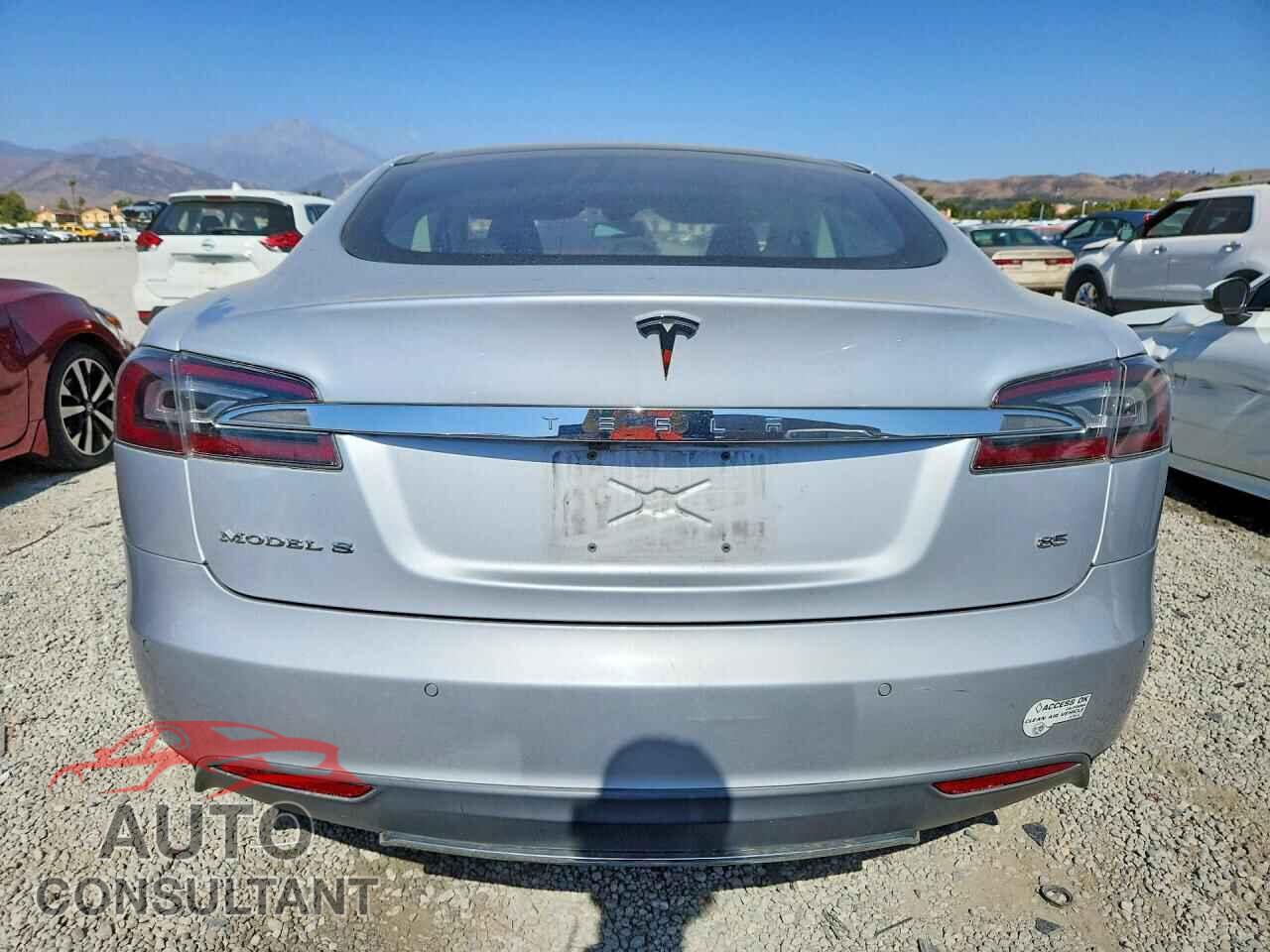 TESLA MODEL S 2014 - 5YJSA1H1XEFP52371
