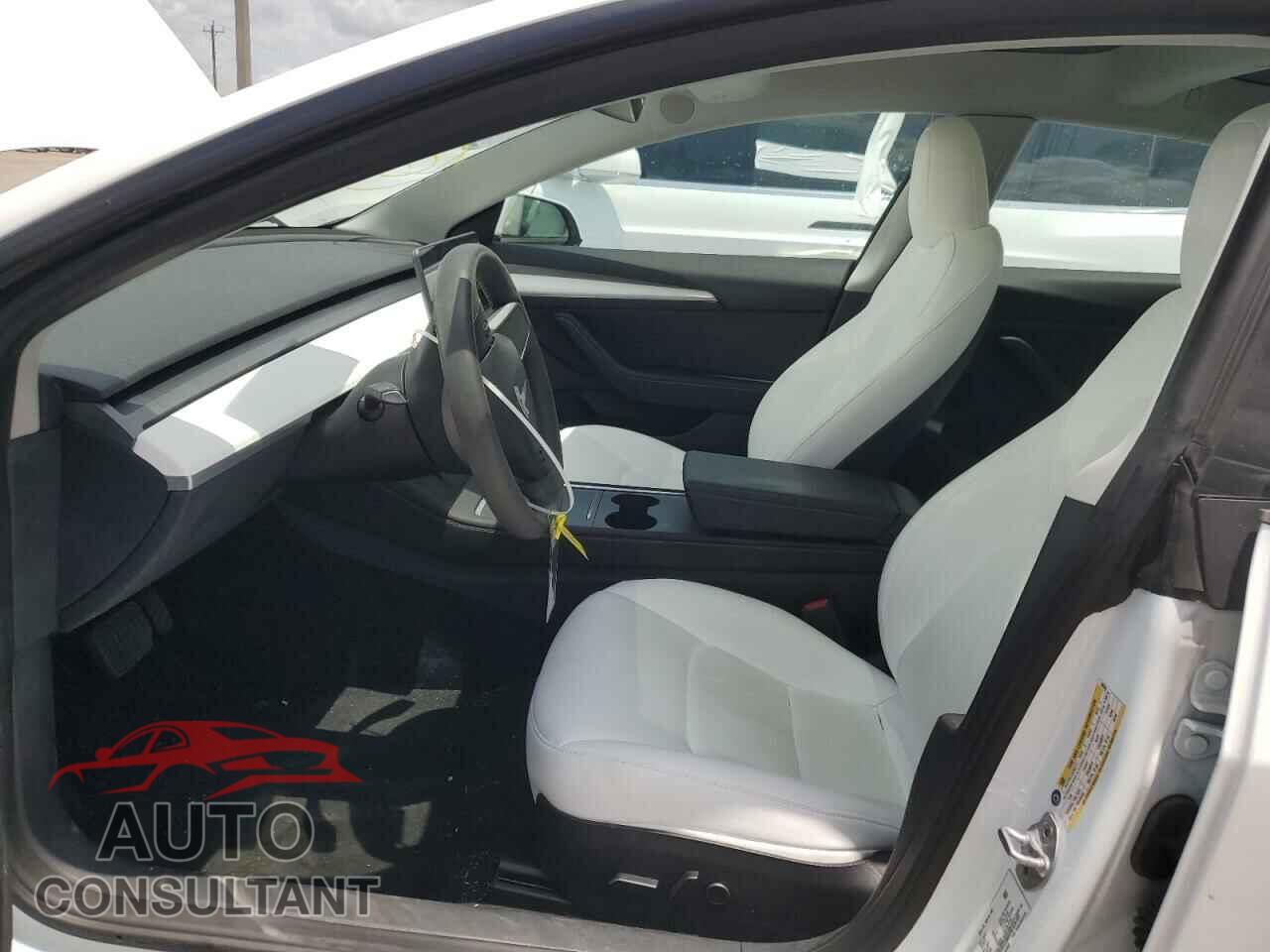 TESLA MODEL 3 2023 - 5YJ3E1EA5PF580945