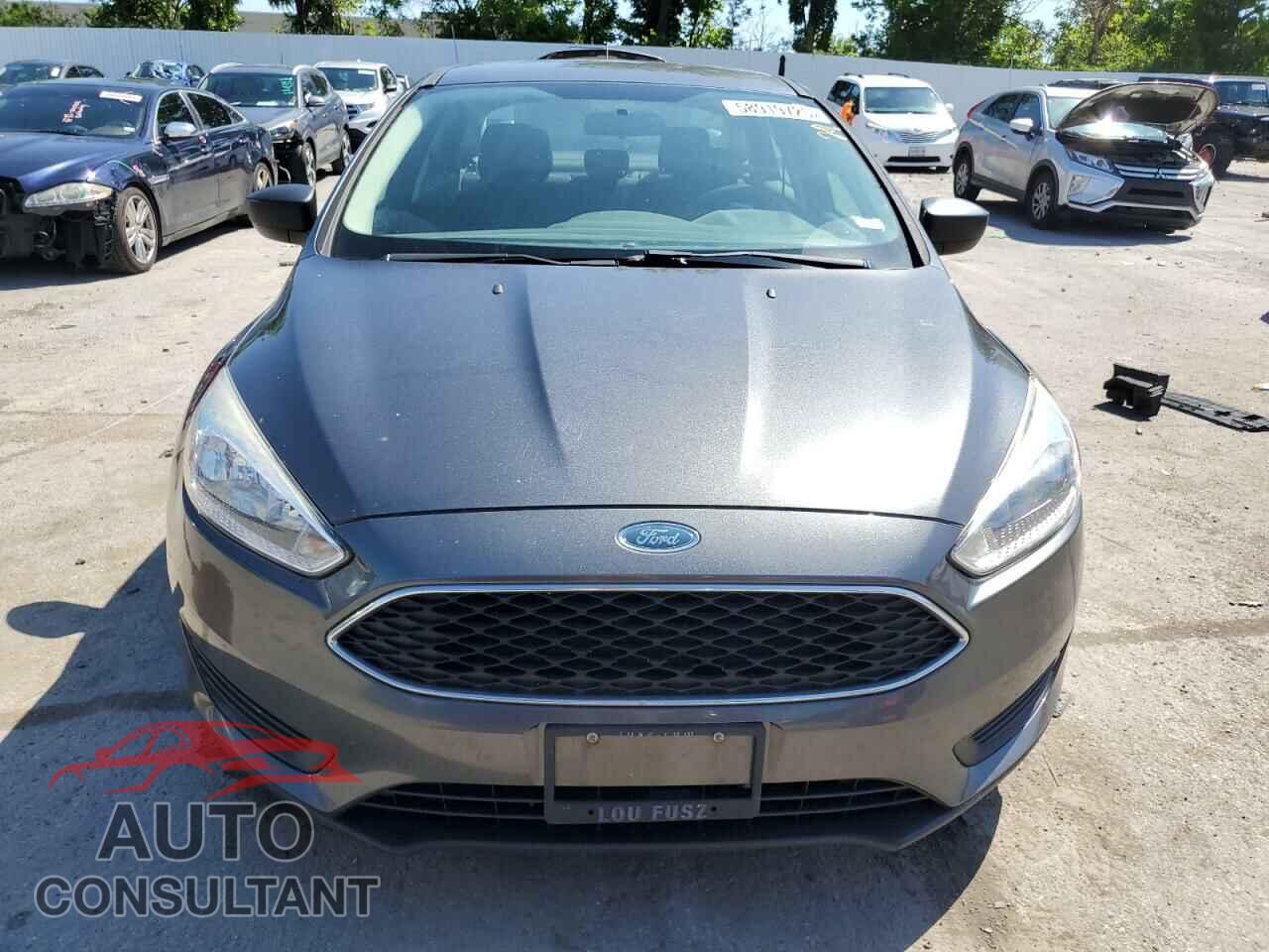 FORD FOCUS 2017 - 1FADP3E20HL299479
