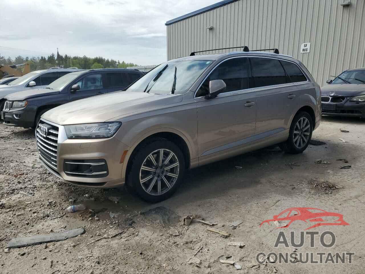 AUDI Q7 2018 - WA1VAAF7XJD001948