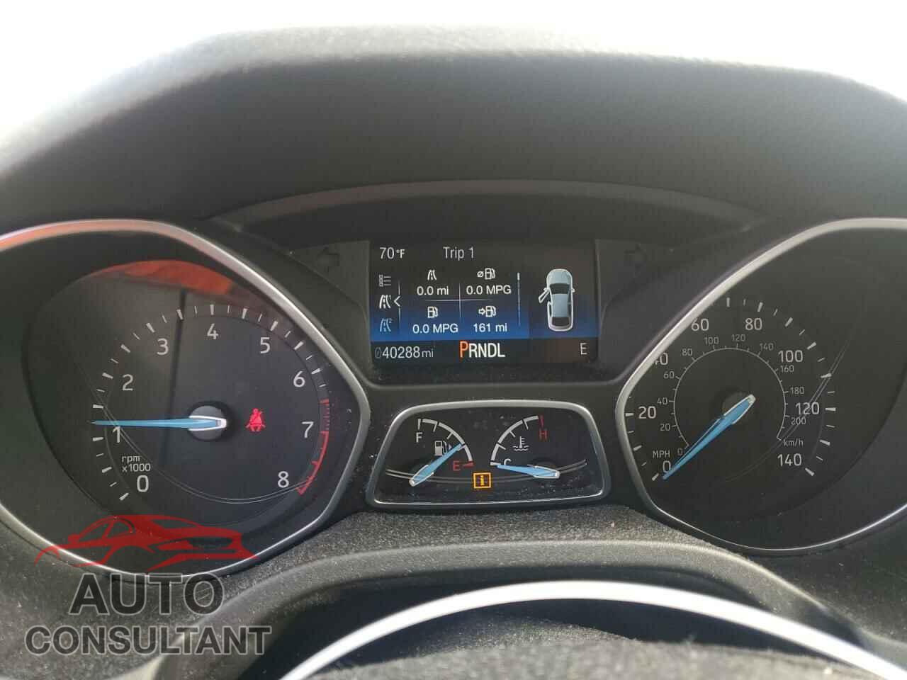 FORD FOCUS 2018 - 1FADP3F2XJL219643