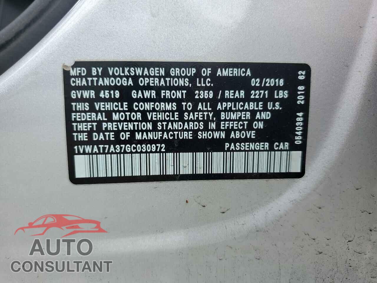 VOLKSWAGEN PASSAT 2016 - 1VWAT7A37GC030972