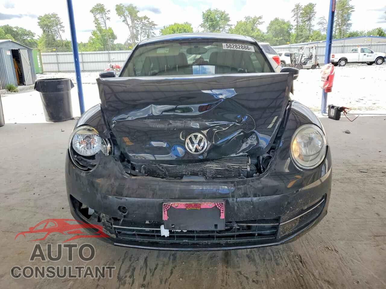 VOLKSWAGEN BEETLE 2014 - 3VWJL7AT8EM609299