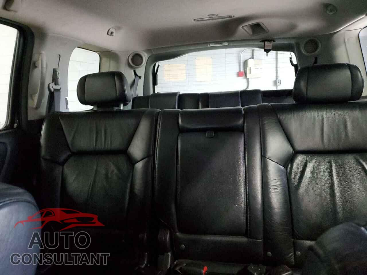 HONDA PILOT 2011 - 5FNYF4H99BB084321