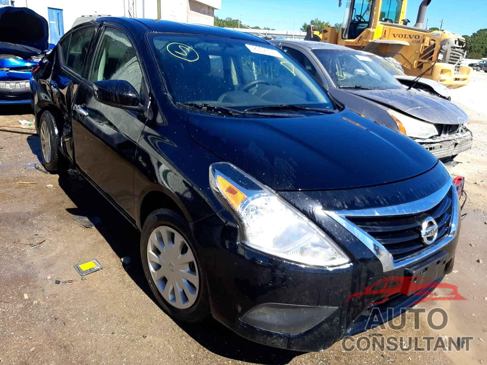 NISSAN VERSA 2018 - 3N1CN7AP2JL804536